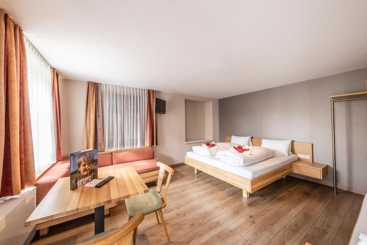 Familienhotel Adler Лінгенау Екстер'єр фото