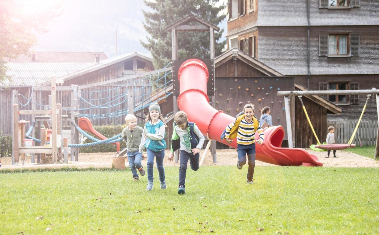 Familienhotel Adler Лінгенау Екстер'єр фото