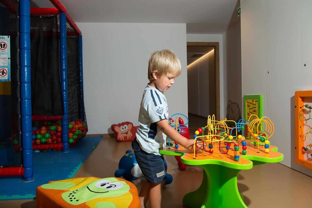 Familienhotel Adler Лінгенау Екстер'єр фото